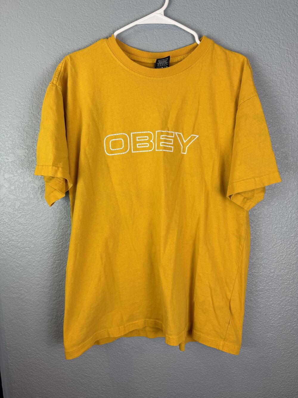 Obey Shirt Mens Medium Yellow Graphic Spell Out Tee Skate Streetwear Urban